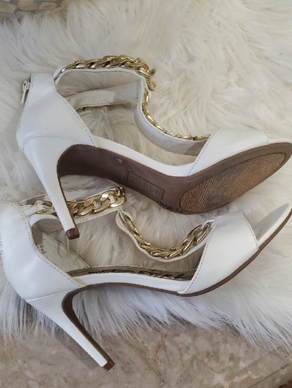 Brash White Heels with Gold Chain Accent - Picture 10 of 16